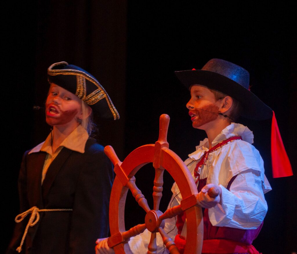 0054-Kzing-Musical-Naar-Toen-en-naar-Verweggistan-Date-YYYYMMDD-bewerkt