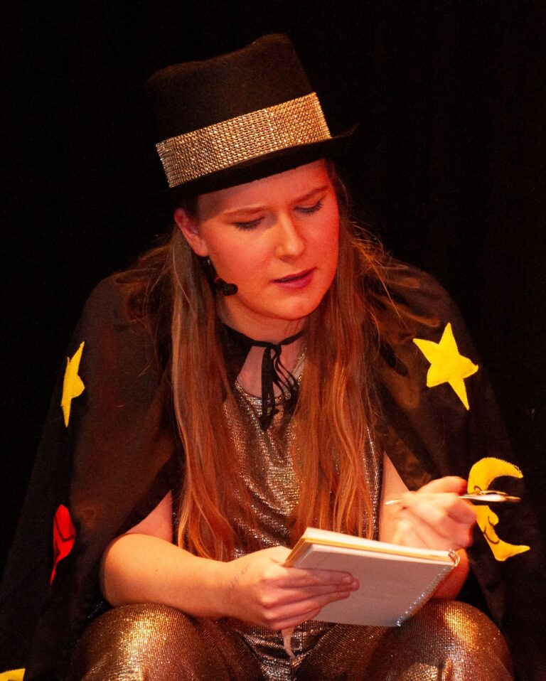 0112 - Musical Real Life - 2023-11-18 lara bewerkt